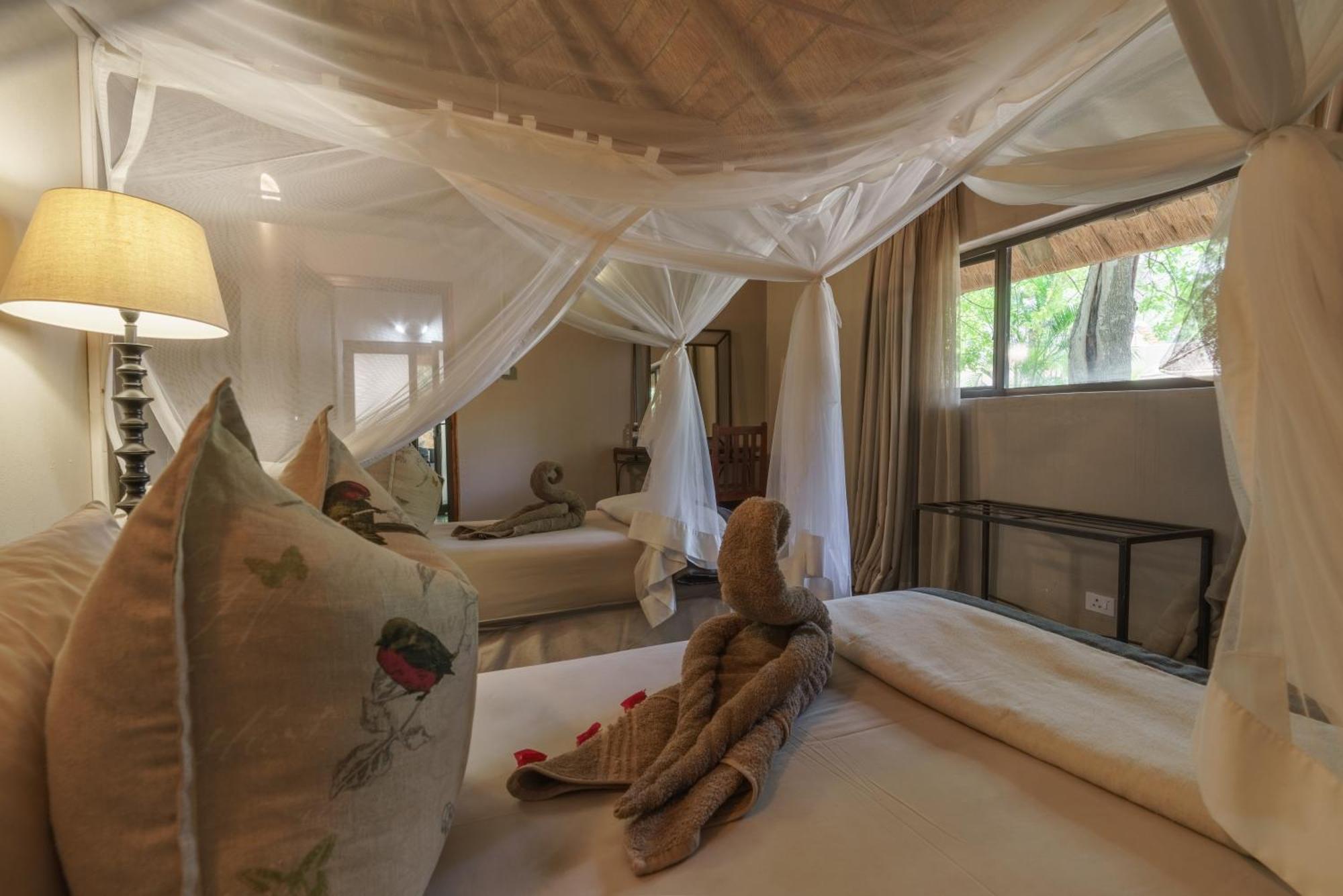 Thamalakane River Lodge Maun Ngoại thất bức ảnh