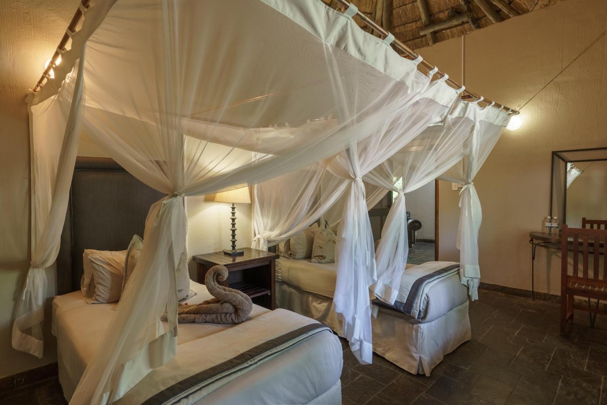 Thamalakane River Lodge Maun Ngoại thất bức ảnh