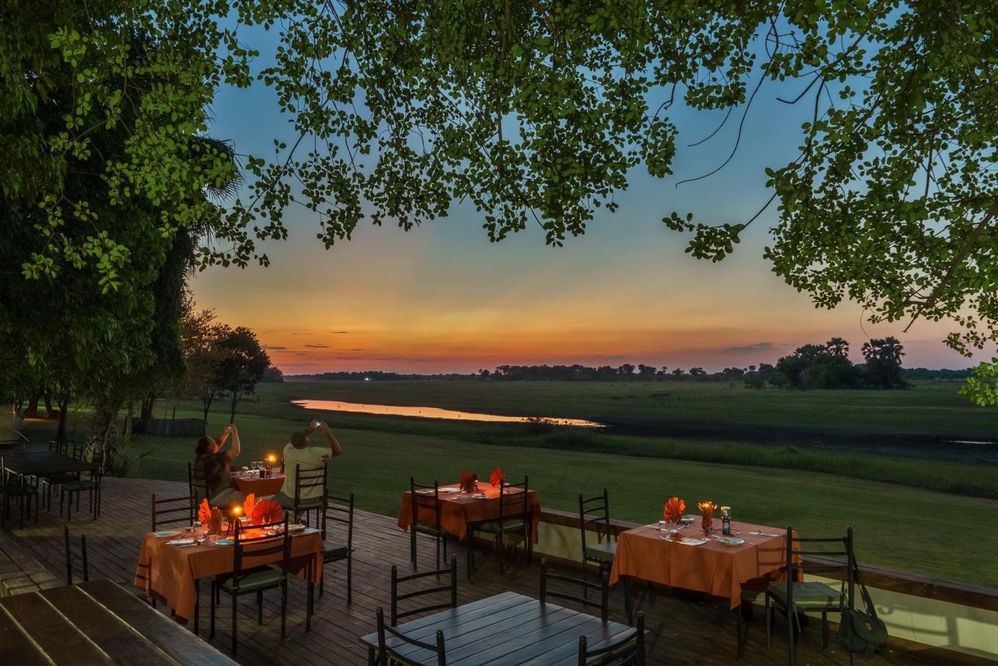 Thamalakane River Lodge Maun Ngoại thất bức ảnh