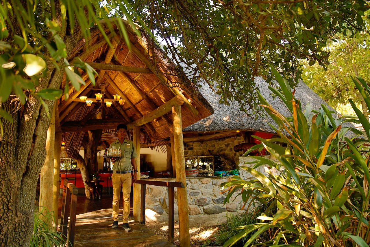 Thamalakane River Lodge Maun Ngoại thất bức ảnh